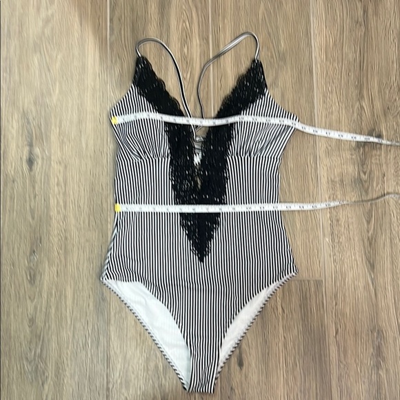 Cupshe Black White One Piece Swim Bathing Swim Suit Lace Wish You Well Stripe - Picture 5 of 14